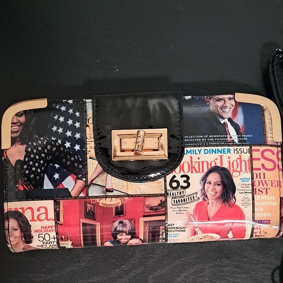 Collectors Item: Glossy Magazine Cover Michelle Obama Purse. - Picture 10 of 13
